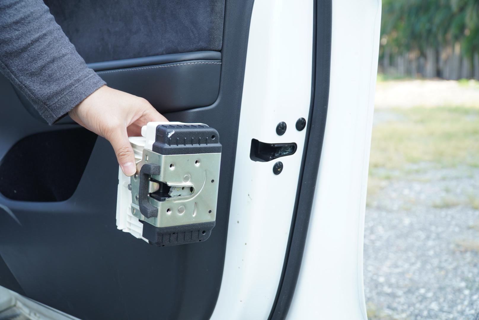 Model 3/Y – Soft Close