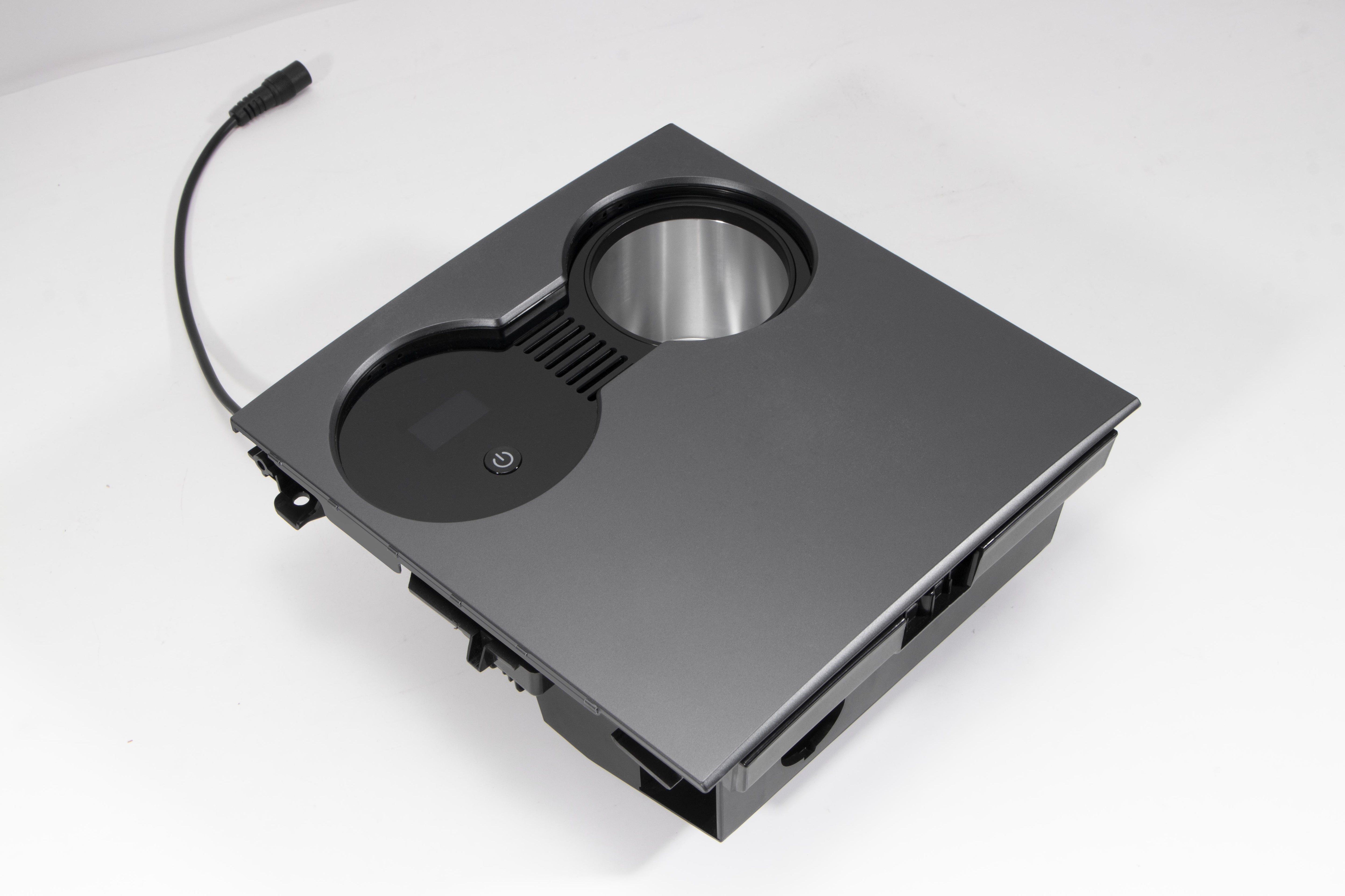 Model 3/Y – Temperaturstyret kopholder